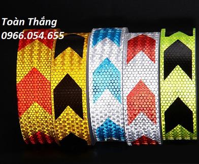 Dây phản quang dán vàng đen