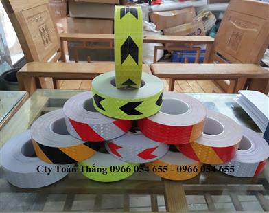 Decal phản quang dán