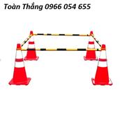 Thanh chắn cọc tiêu trắng đỏ