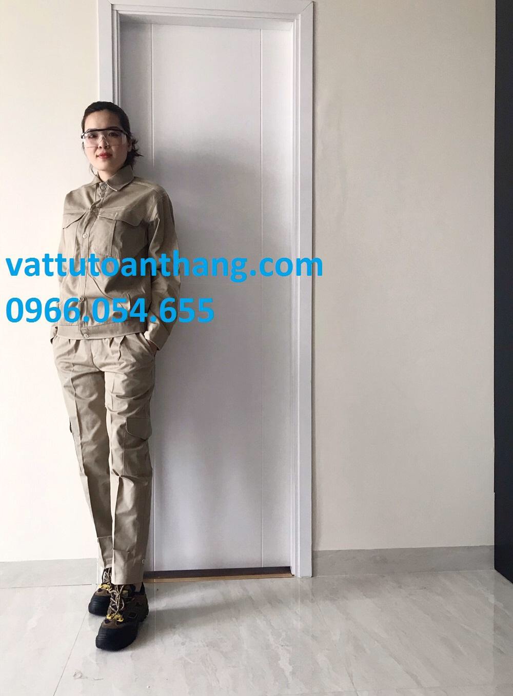 http://www.vattutoanthang.com/thiet_bi_bhld/bo_quan_ao_bhld/productid/299130/moduleid/547460/quan-ao-bao-ho-lao-dong-mau-ghi